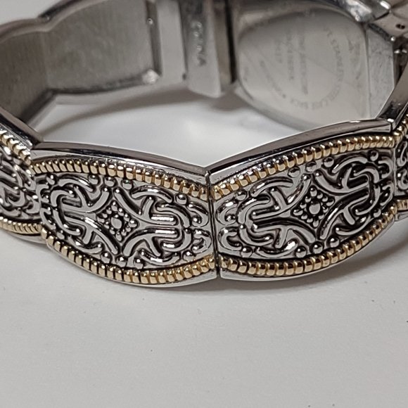 Silver Tone Decorative Metal Watch - Picture 7 of 13